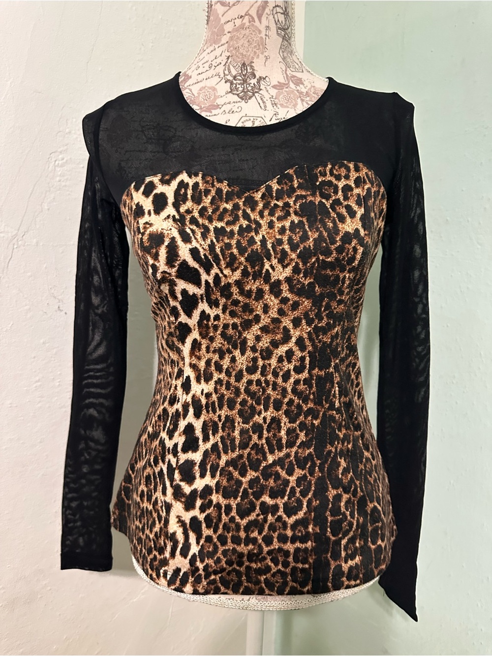 Forever 21 XXI Y2K 2000 Leopard Print Long-Sleeve Mesh Top Black/Brown Medium